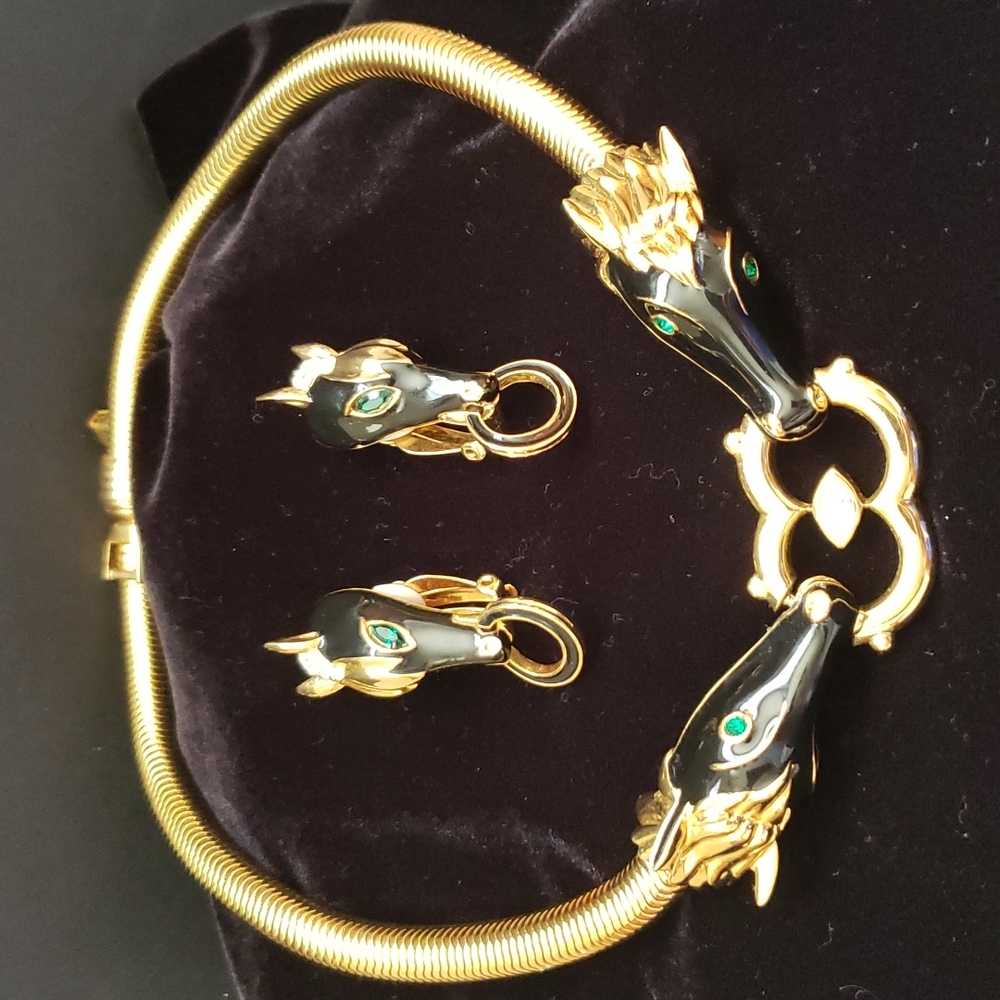 Nina Ricci Horsehead doorknocker set